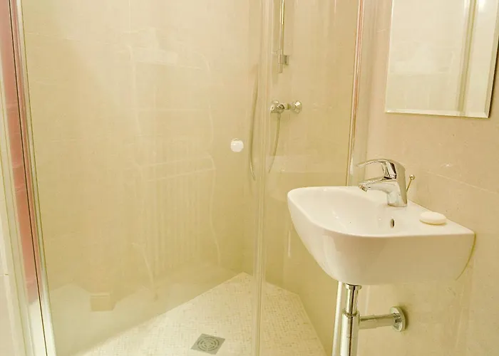 Le85 Bed & Breakfast Paris