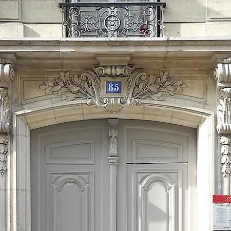 Le85 *